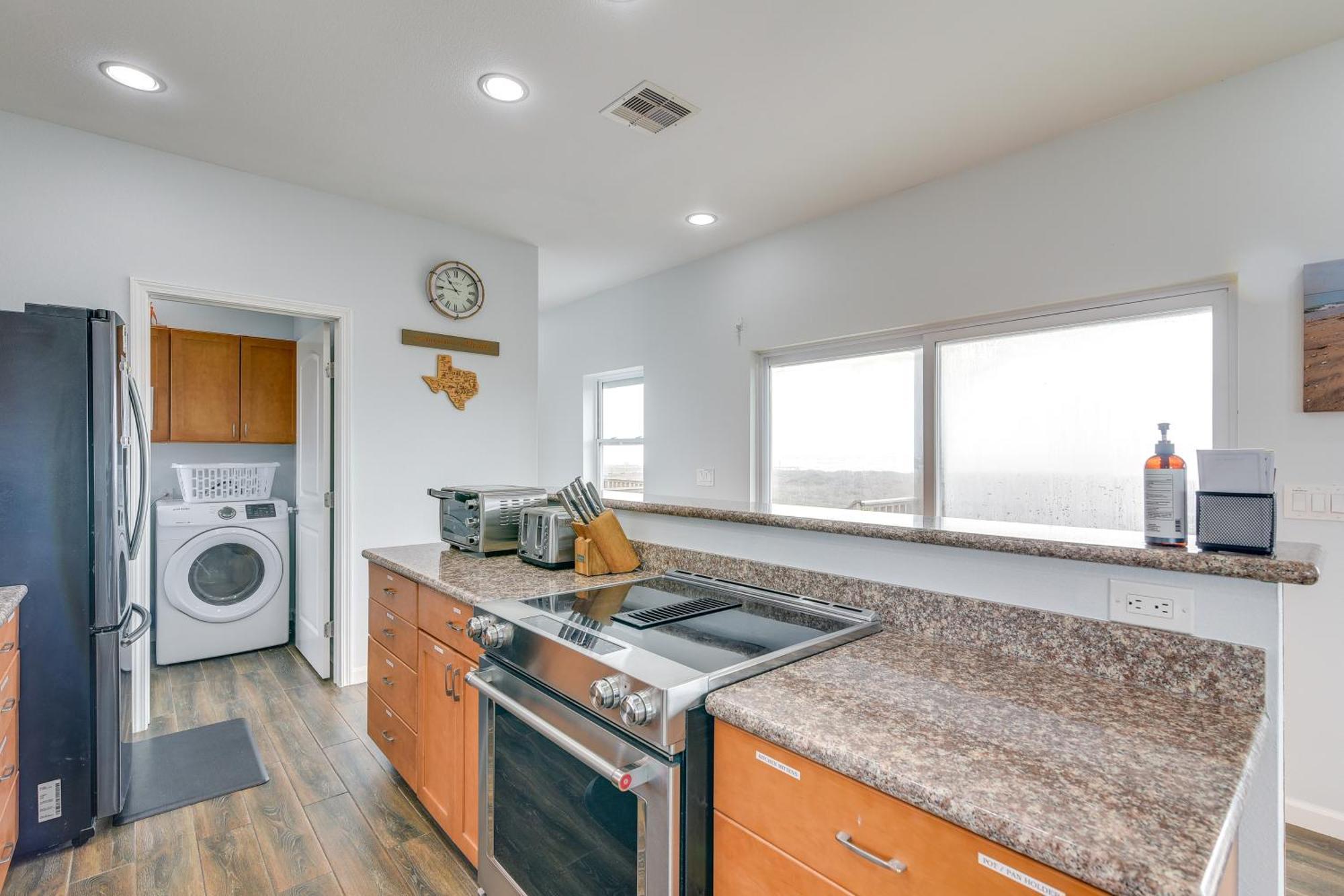 Ocean-View Surfside Home With Boardwalk To Beach! Surfside Beach Eksteriør bilde