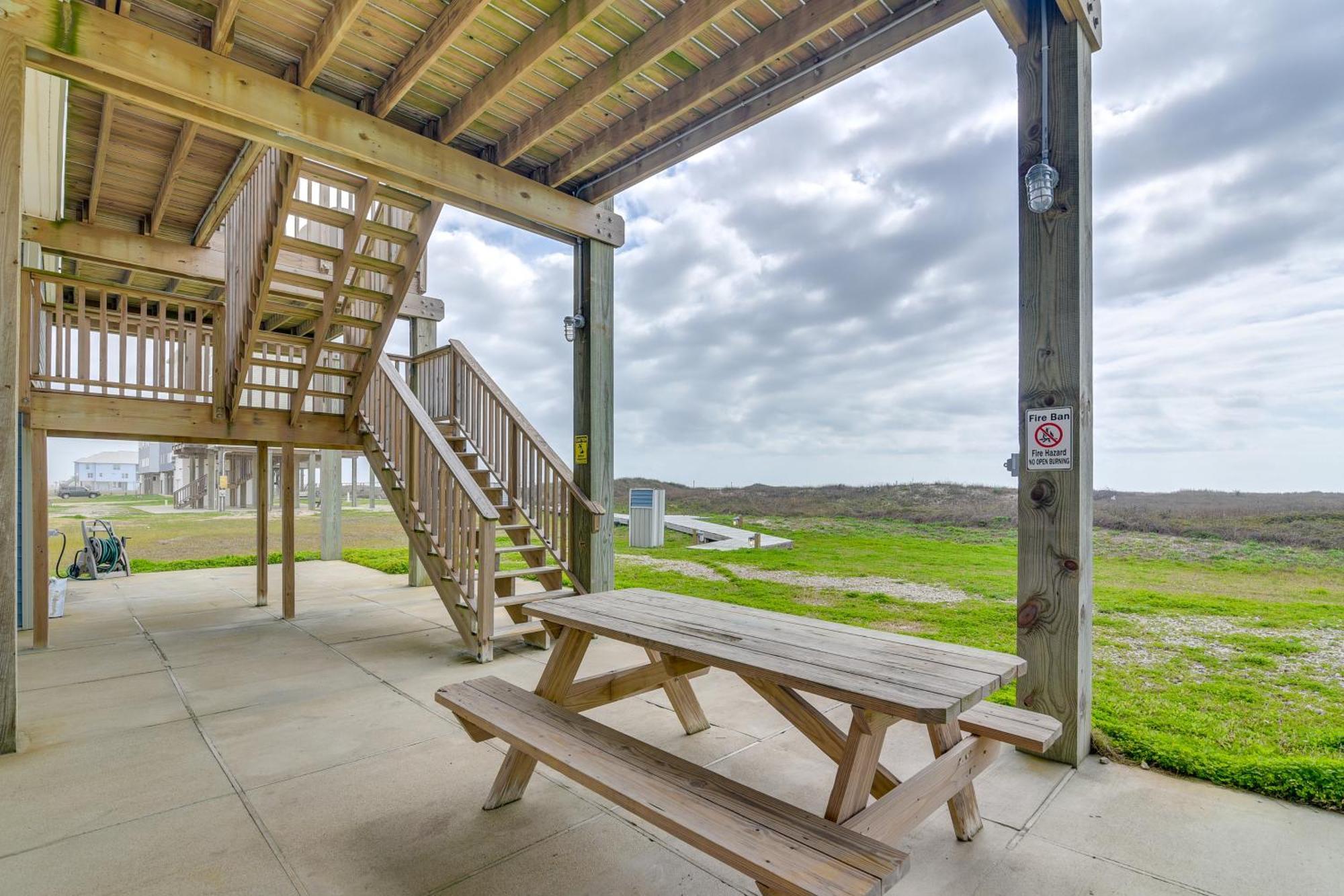 Ocean-View Surfside Home With Boardwalk To Beach! Surfside Beach Eksteriør bilde